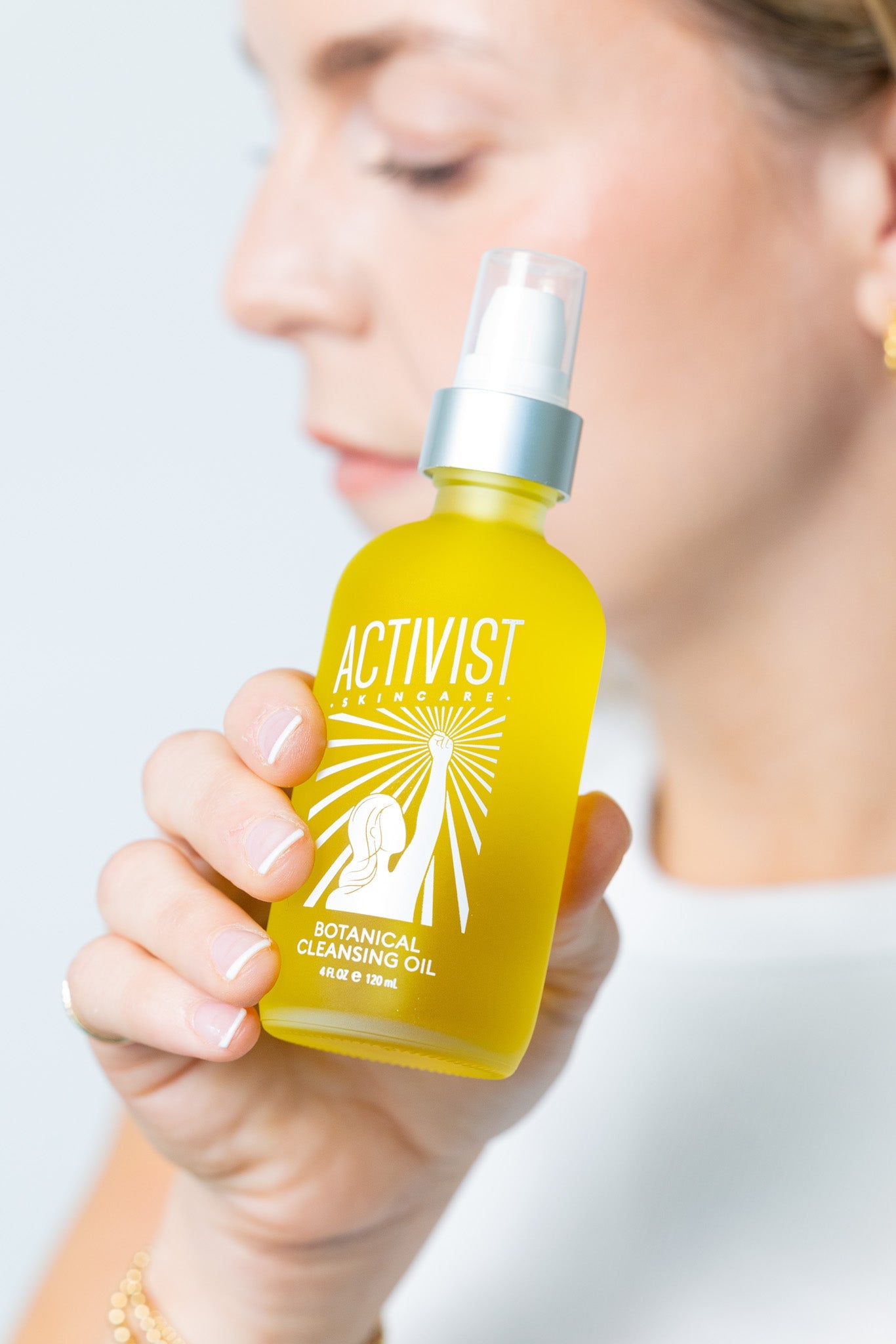 Non-Toxic Skincare Tips for Transitioning from Summer to Fall